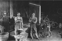 blacksmith_shop_1900