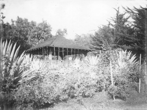 Cecil's Inn Summer House