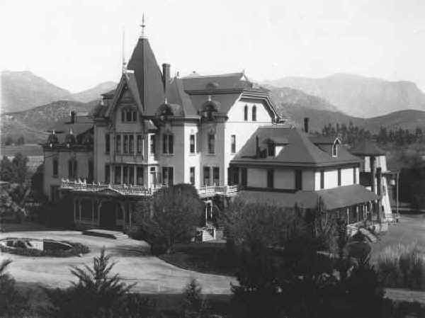 The Lakeside Inn c.1900.