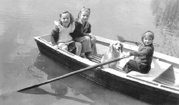 Lindo Lake 1939 with children and dog