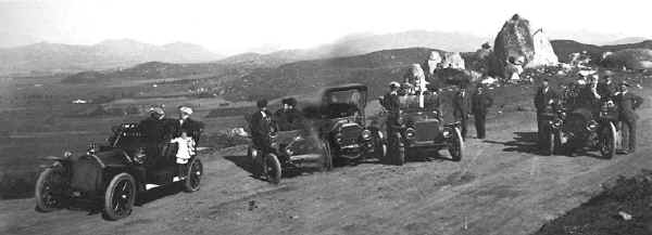 William Gross, seated in the car at the far right, on a visit to Grossmont with Fred Jackson in 1909.
